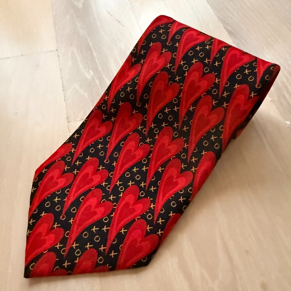 Valentine's Day Hearts and XOXO Necktie